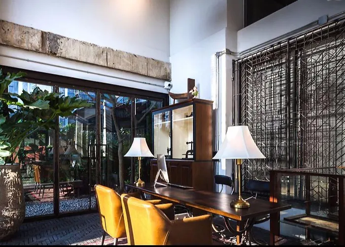 Ir-on Hotel 3*