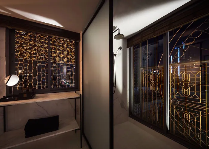 Ir-on Hotel 3*
