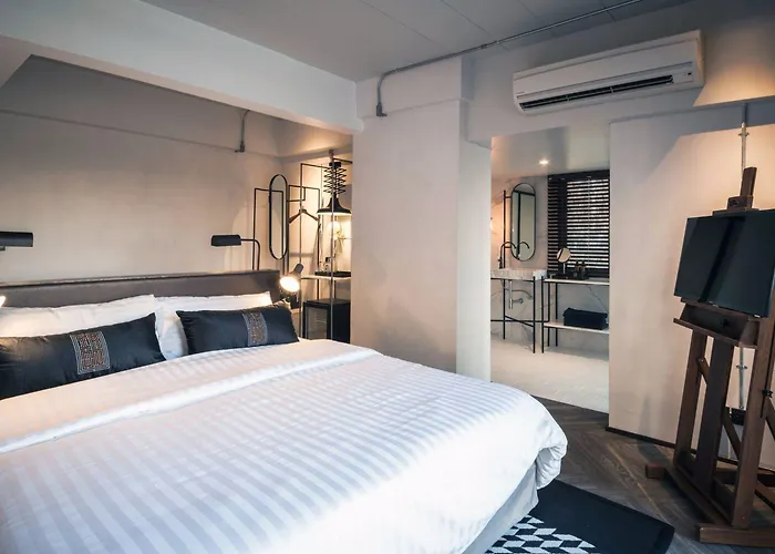 Ir-on Hotel