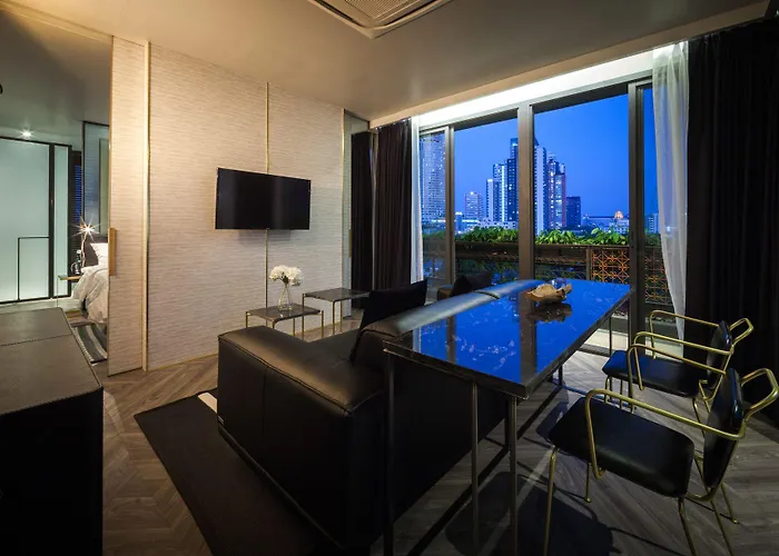 Ir-on 3* Bangkok