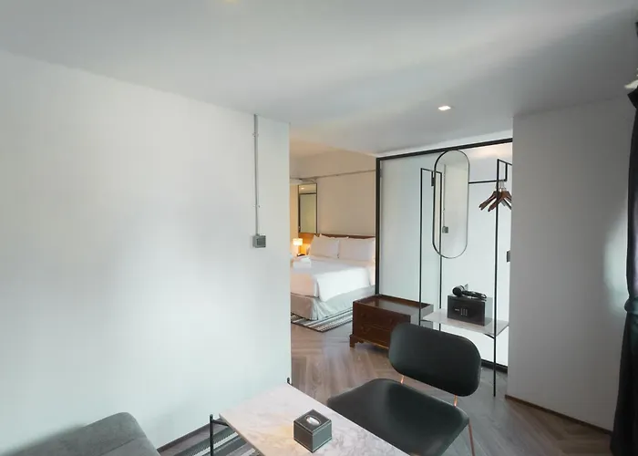 Ir-on Hotel