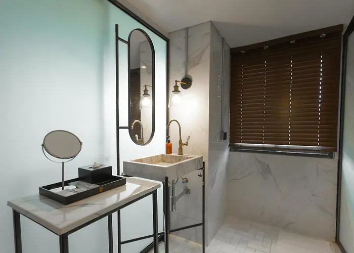 Ir-on 3* Bangkok