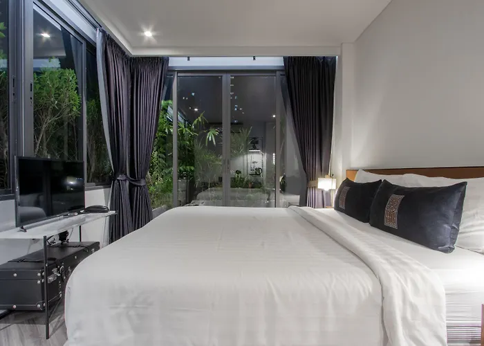 Ir-on Hotel 3*